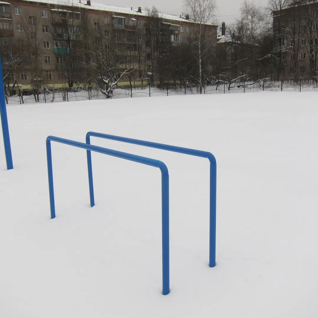 Abs Bench at Calisthenics Park at Хотьковский проезд, Сергиев Посад – photo 4 of 9