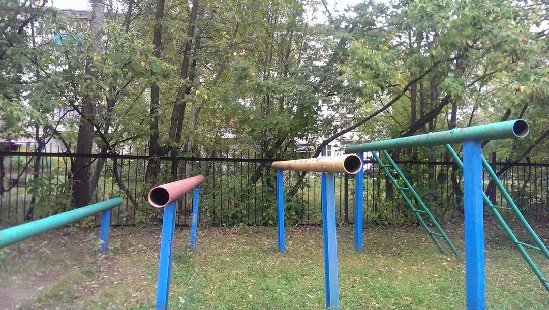 Pull Up Bar at Calisthenics Park at Якорная улица, Нижний Новгород – photo 1 of 10