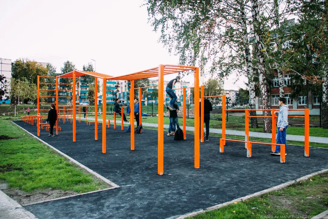 Турник на площадке Calisthenics Park at улица Нефтяников, Альметьевск – фото 1 из 1