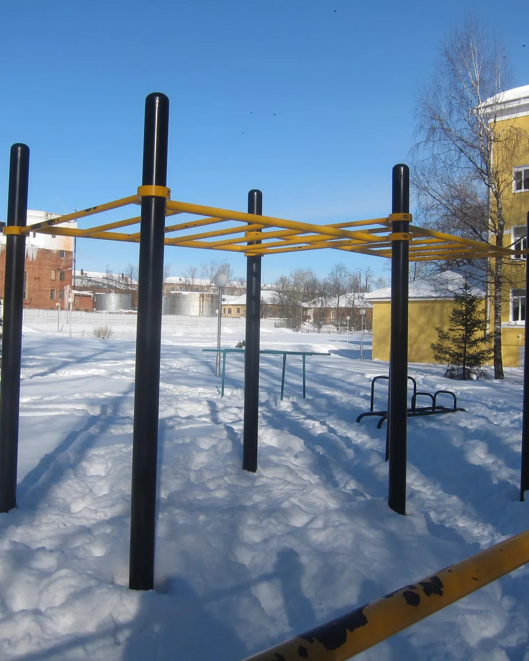 Barras Paralelas en Calisthenics Park at улица Куликова, Сергиев Посад – foto 2 de 3