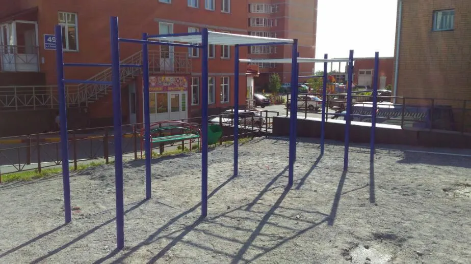 Bară de tracțiuni la Calisthenics Park at улица Высоцкого, городской округ Новосибирск #wp2453 – fotografia 1 din 3