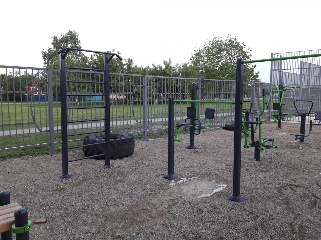 Pull Up Bar at Calisthenics Park at Октябрьская улица, Кореновск – photo 1 of 6