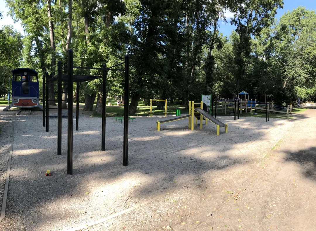 Wall Bars at Calisthenics Park at улица Бажова, Екатеринбург – photo 4 of 4