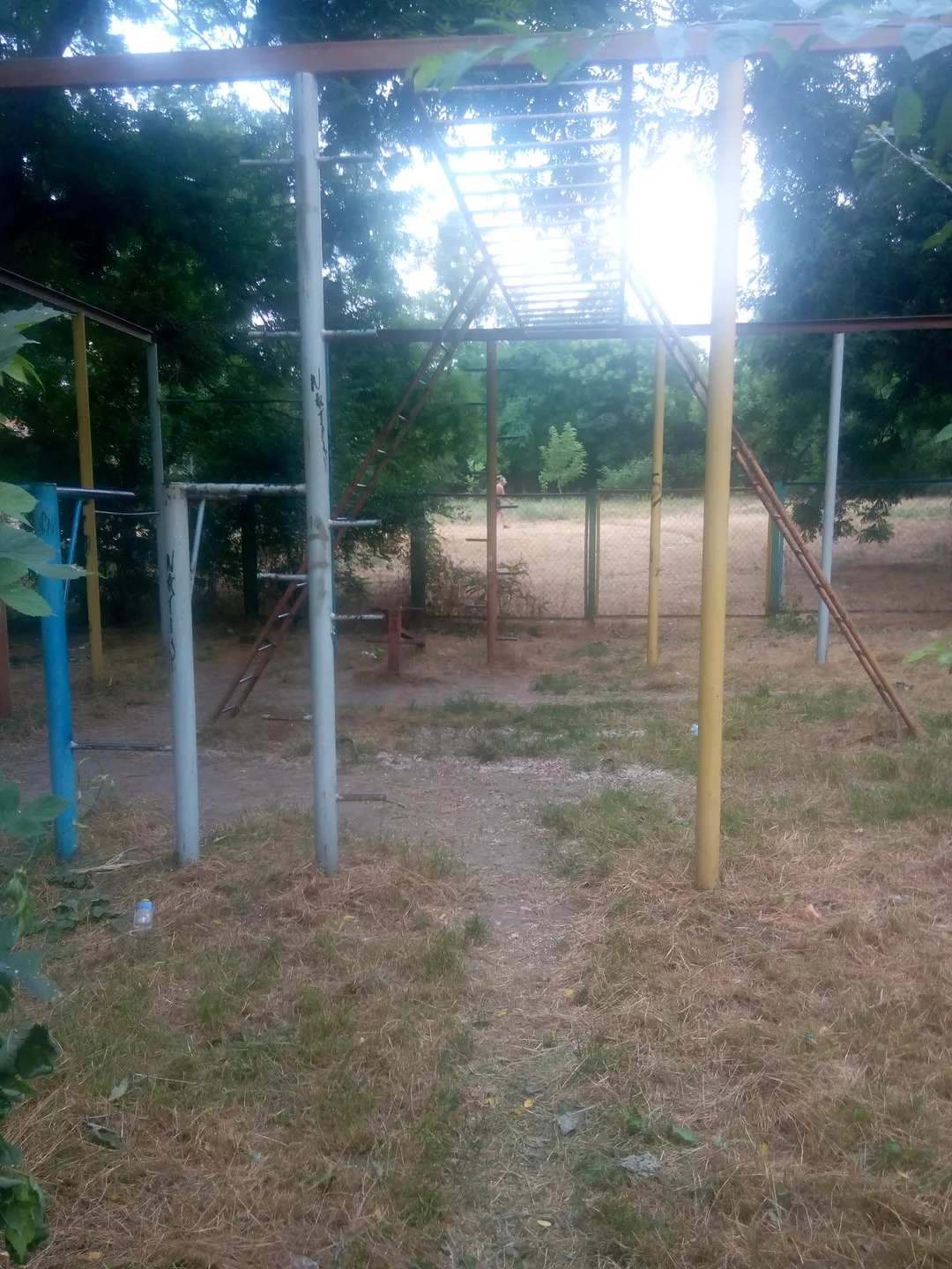 Barras Paralelas en Calisthenics Park at Кордонний провулок, Одеса – foto 2 de 3