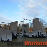 Calisthenics Park at Schulzeweg, Leipzig - thumbnail 2