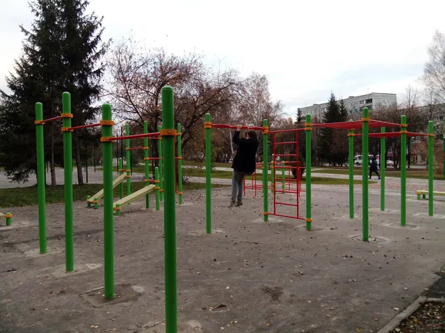 Calisthenics Park at бульвар Строителей, Кемерово #wp2478