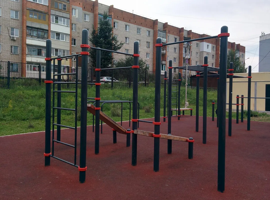 Wall Bars at Calisthenics Park at улица Генерала Горшкова, Тула – photo 4 of 5