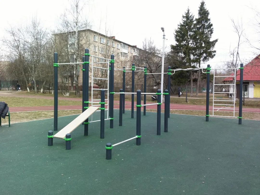 Spalliera presso Calisthenics Park at Зелёная улица, Домодедово – foto 4 di 4