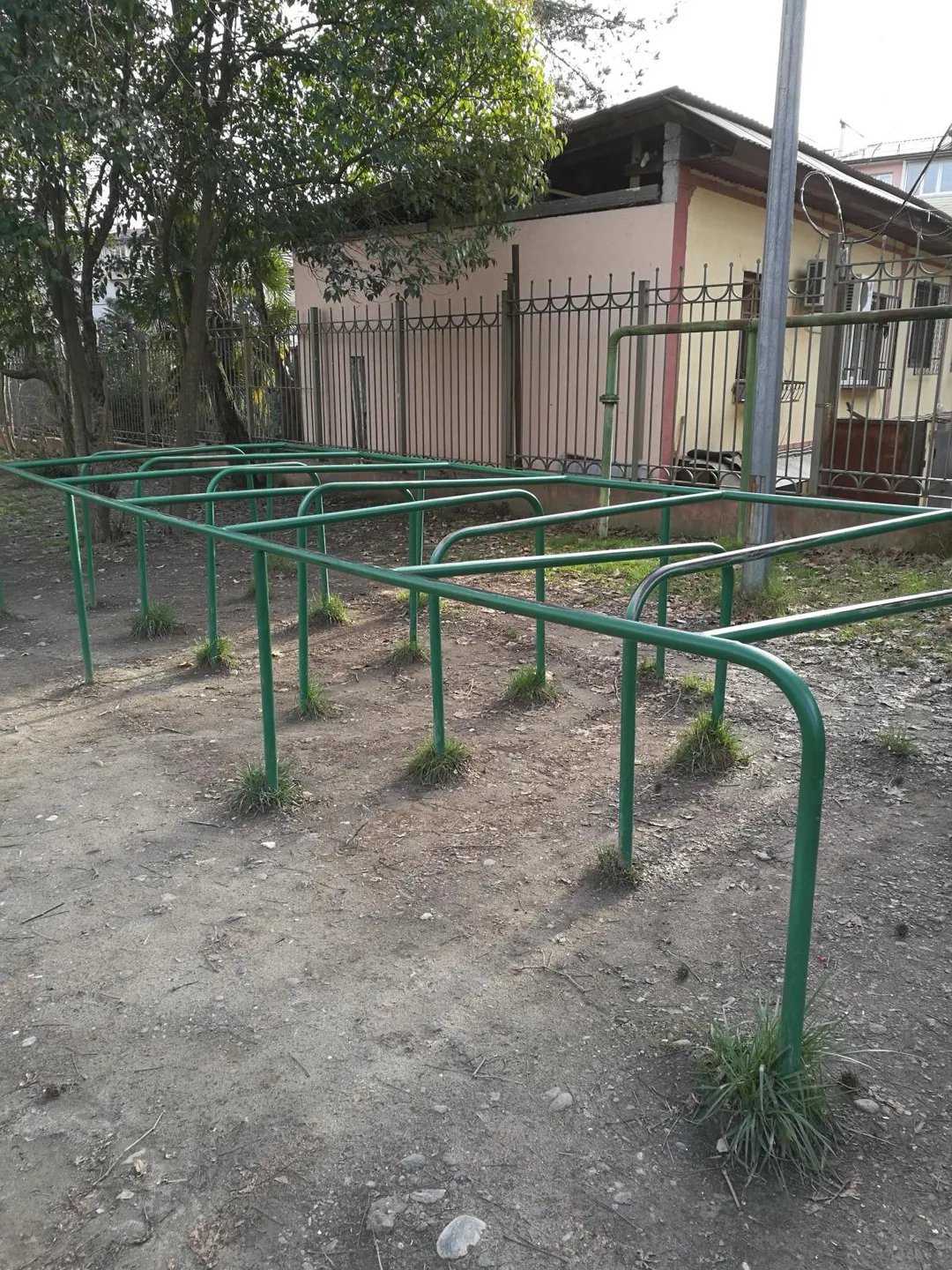 Sbarra per trazioni presso Calisthenics Park at улица Чехова, Сочи – foto 1 di 4