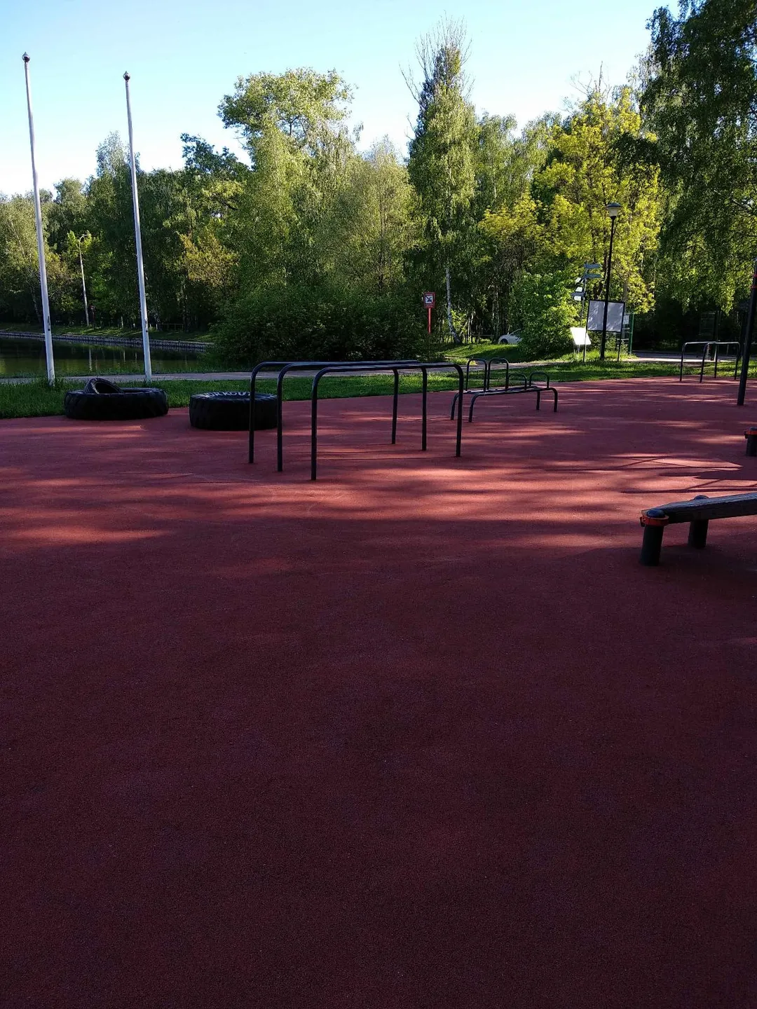 Bară de tracțiuni la Calisthenics Park at 4-й Лучевой просек, Москва #wp2494 – fotografia 1 din 3