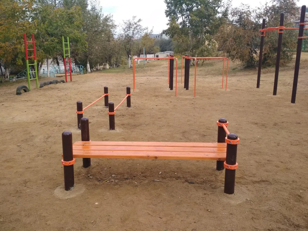 Spalliera presso Calisthenics Park at Белорусская улица, Чита – foto 3 di 6