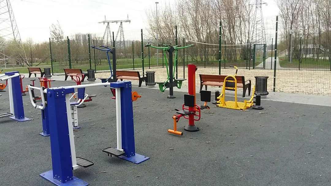 Bicicletă eliptică la Calisthenics Park at улица Марьинский Парк, Москва #wp2501 – fotografia 9 din 13