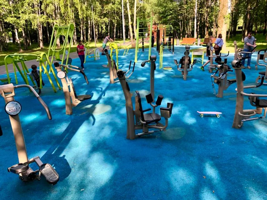 Бруси на майданчику Calisthenics Park at улица Удальцова, Москва #wp2508 – фото 2 з 6
