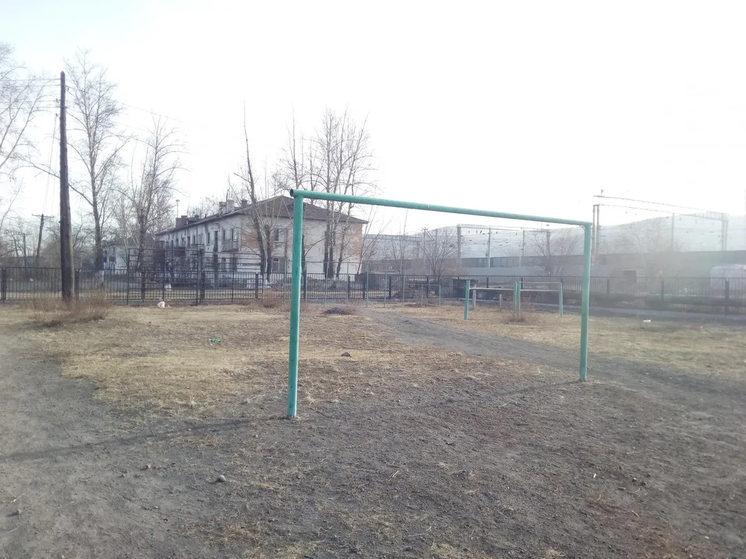 Bară de flotări la Calisthenics Park at Комсомольская улица, Чернышевск – fotografia 2 din 2