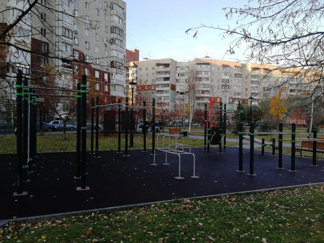 Pull Up Bar at Calisthenics Park at Сквер победы, Тюмень – photo 1 of 1