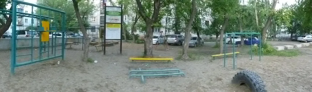 Barras Paralelas en Calisthenics Park at улица Александра Матросова, Бийск – foto 2 de 3