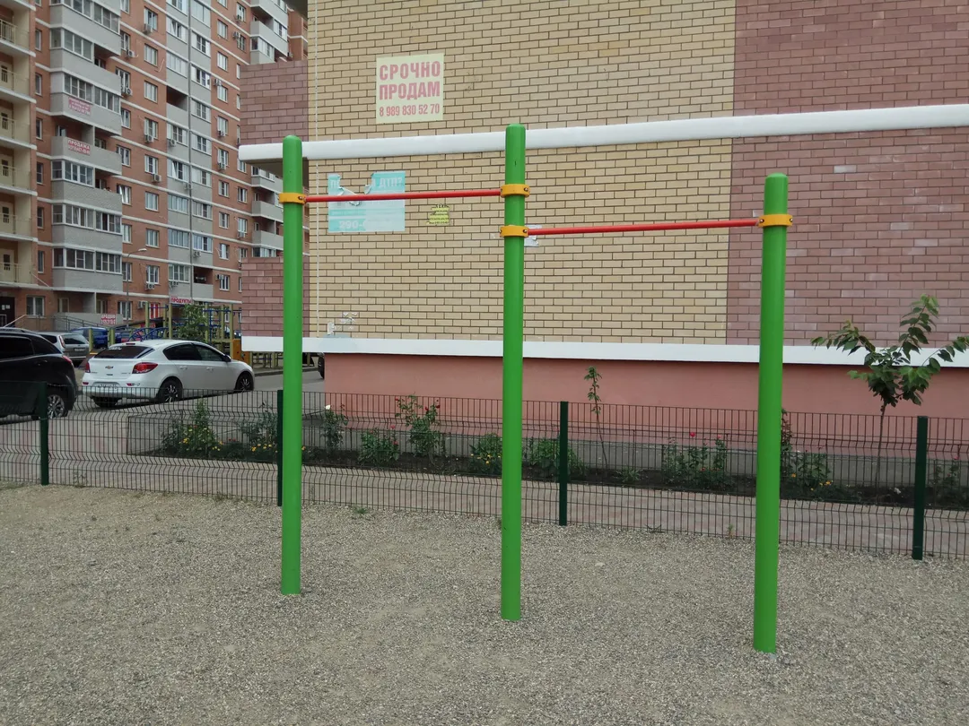 Abs Bench at Calisthenics Park at улица Петра Метальникова, Краснодар – photo 5 of 5