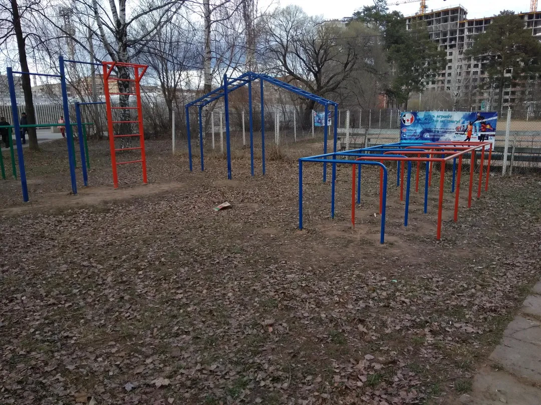 Pull Up Bar at Calisthenics Park at Советская улица, городской округ Ижевск – photo 1 of 3