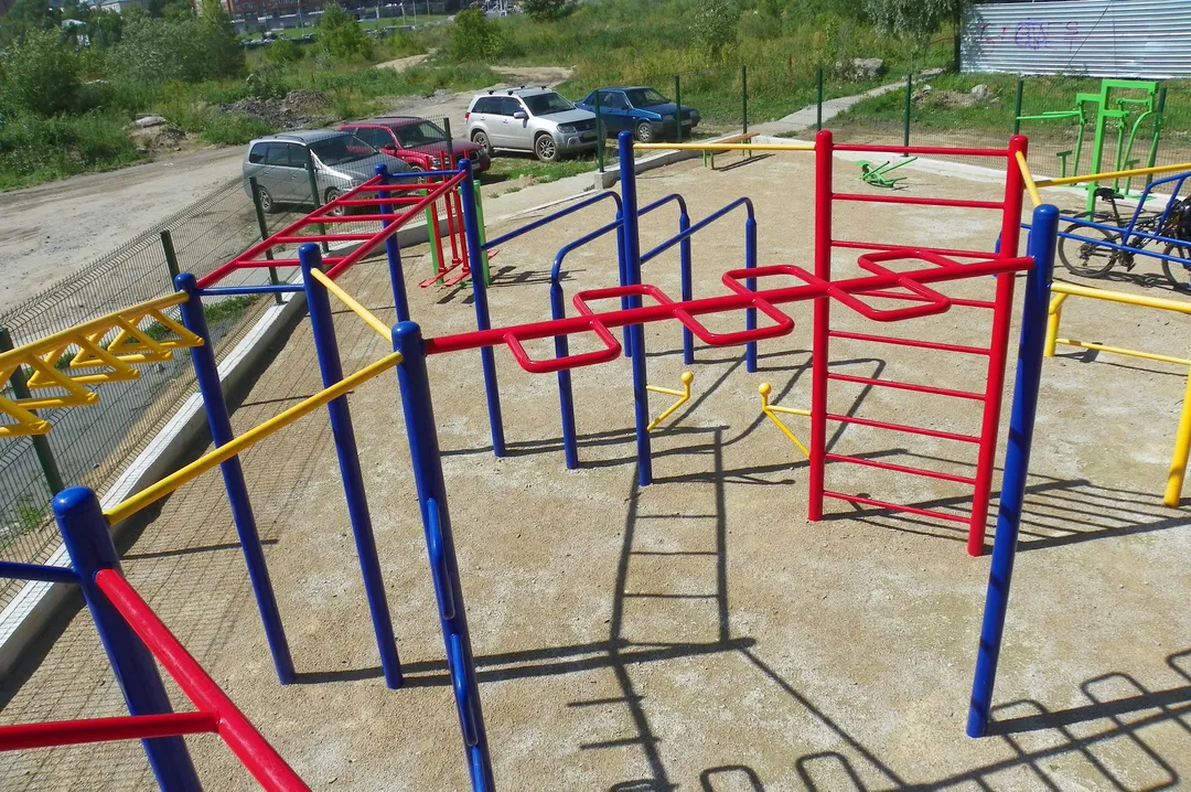 Spalier la Calisthenics Park at улица Белинского, городской округ Новосибирск – fotografia 4 din 7