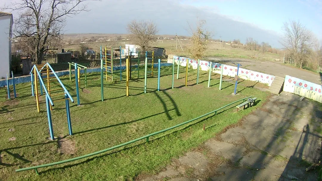 Cross Country Skier at Calisthenics Park at Незалежності вулиця, Новоолександрівка – photo 4 of 5