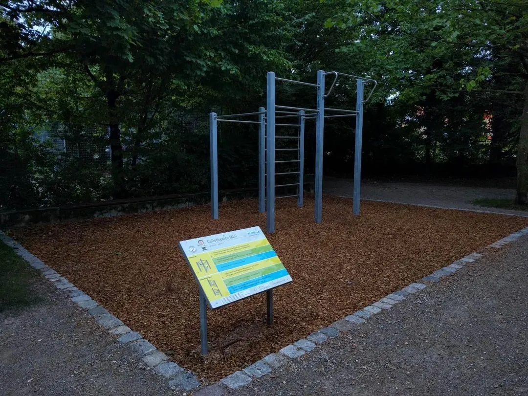 Barre de traction à Calisthenics Park at Freybergweg, München – photo 1 sur 1