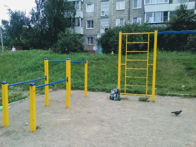 Klimmzugstange bei Outdoor Gym in Приморский микрорайон, Иркутск – Foto 1 von 6