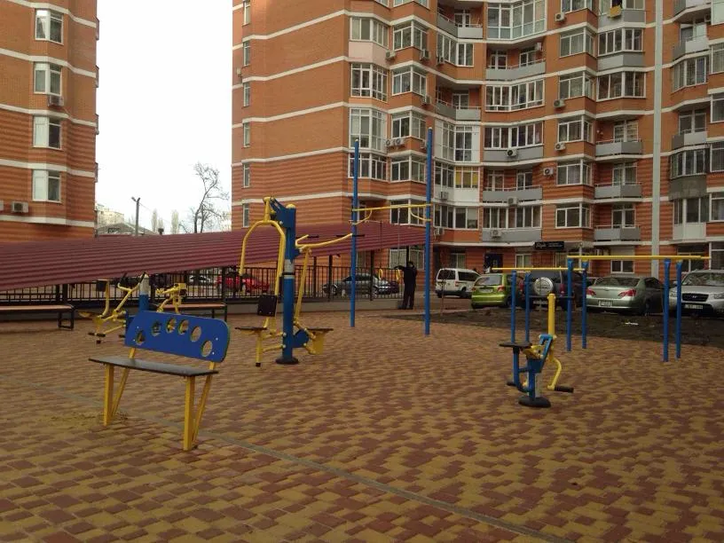 Pull Up Bar at Calisthenics Park at вулиця Романа Шухевича, Одеса – photo 1 of 1