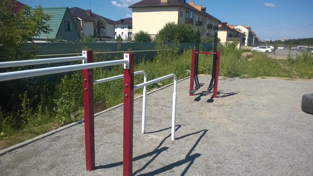 Spalier la Calisthenics Park at 1-я Родниковая улица, городской округ Новосибирск – fotografia 4 din 4