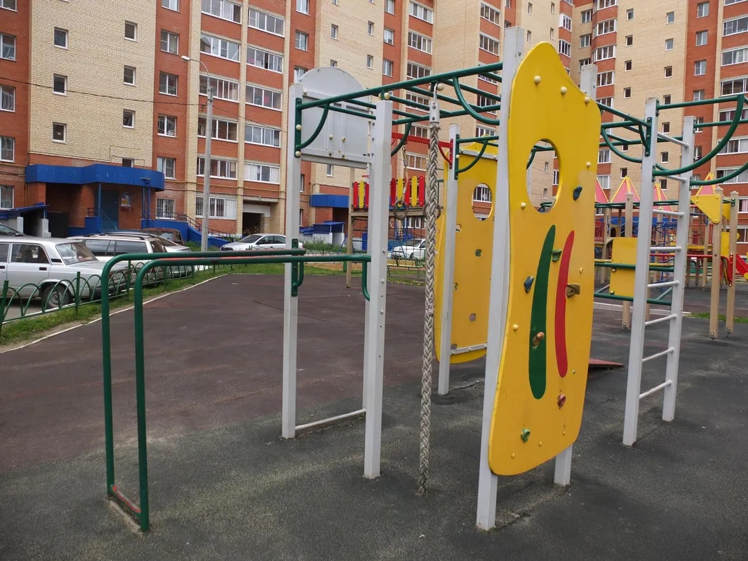 Parallel Gym Bars at Calisthenics Park at улица Попова, Саранск – photo 2 of 3