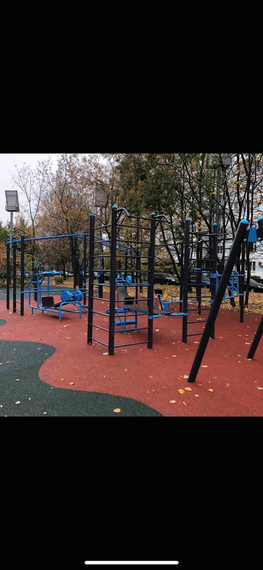 Турнік на майданчику Calisthenics Park at улица Мичуринский Проспект, Олимпийская Деревня, Москва – фото 1 з 4