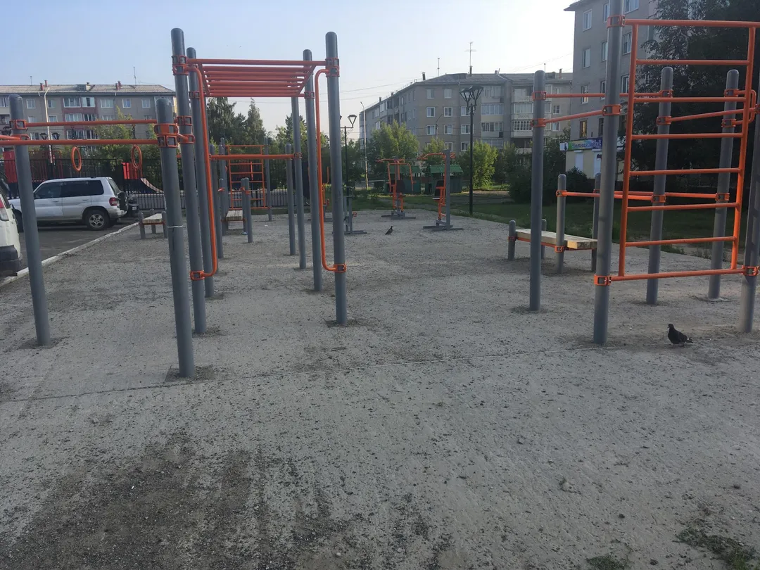 Klimmzugstange bei Outdoor Gym in Ленинградский микрорайон, Саянск – Foto 1 von 5