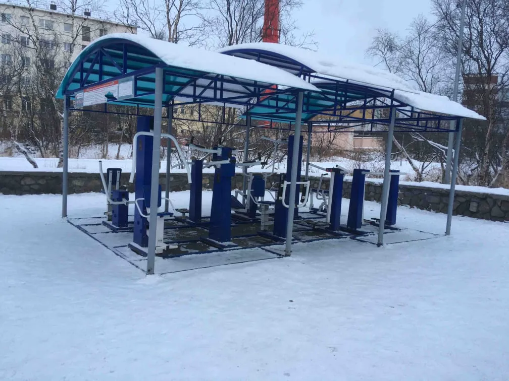 Parallel Gym Bars at Calisthenics Park at улица Ломоносова, Североморск – photo 2 of 2