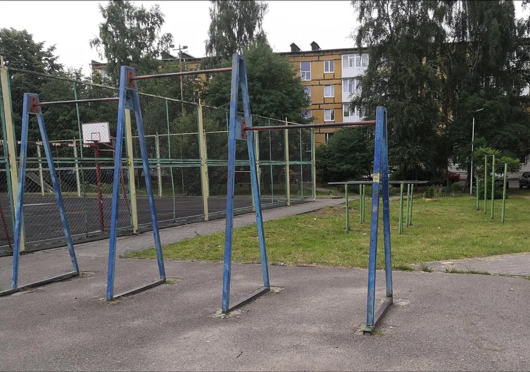 Parallel Gym Bars at Calisthenics Park at Ленинградская улица, Светлогорск – photo 2 of 2