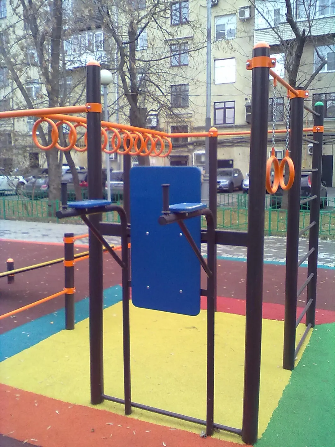 Spalier la Calisthenics Park at Фрунзенская набережная, Москва – fotografia 4 din 4