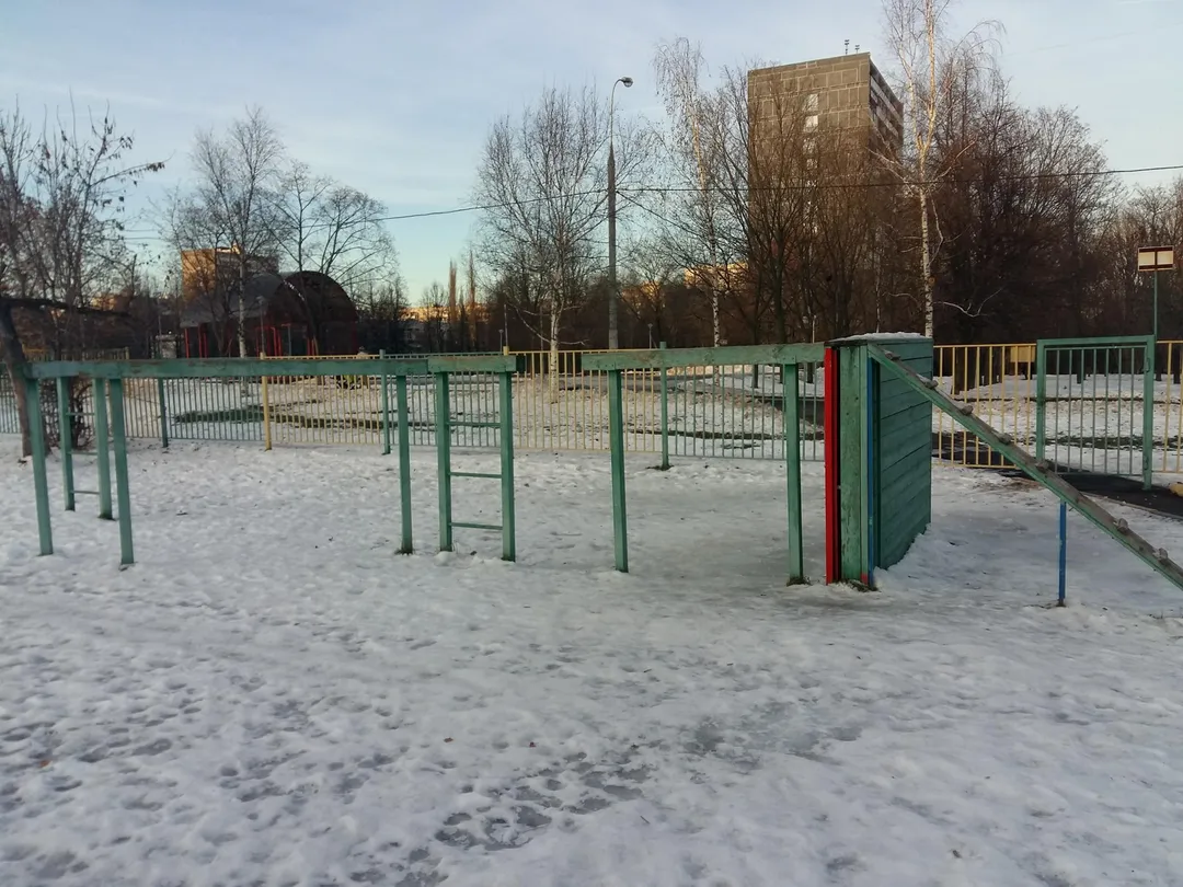 Barre de traction à Calisthenics Park at Кировоградская улица, Москва #wp2704 – photo 5 sur 5