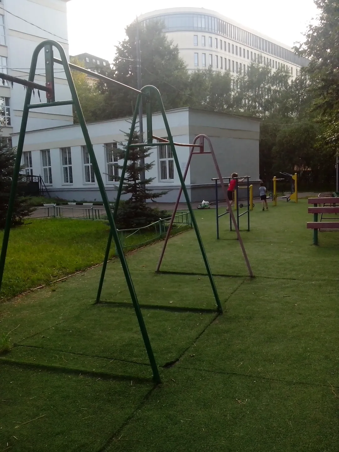Sbarra per trazioni presso Calisthenics Park at улица Дмитрия Ульянова, Москва #wp2706 – foto 1 di 2