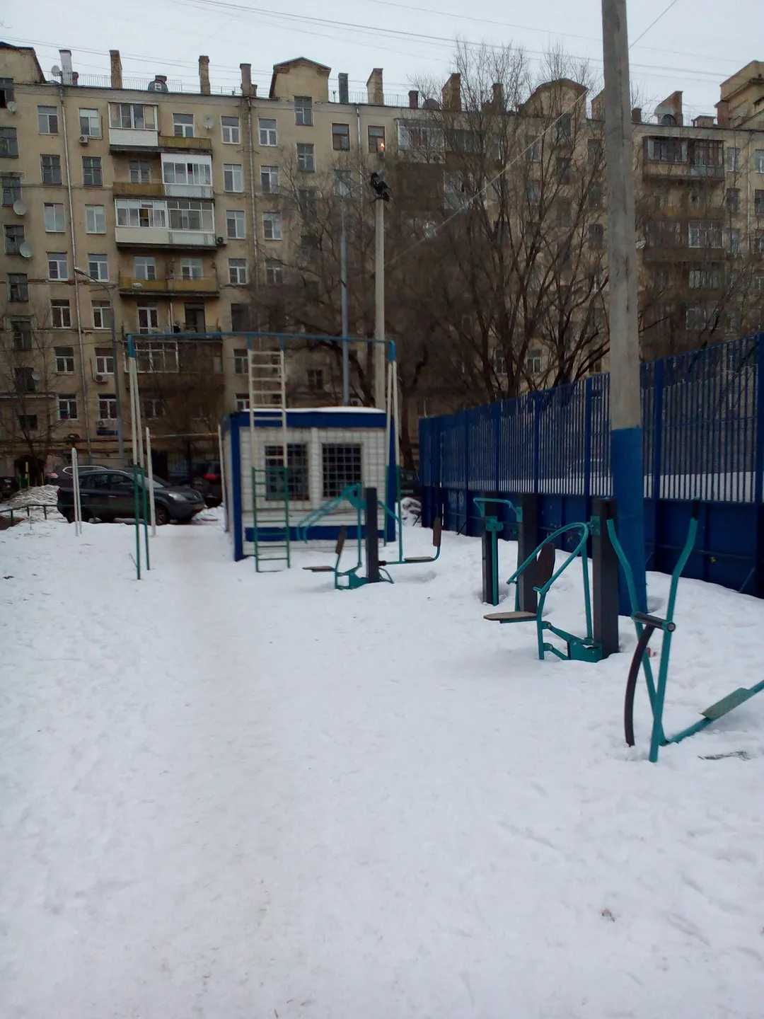 Pull Up Bar at Calisthenics Park at Большая Дорогомиловская улица, Москва – photo 6 of 6