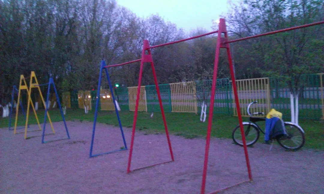 Barra de Dominadas en Calisthenics Park at Заповедная улица, Москва – foto 1 de 2