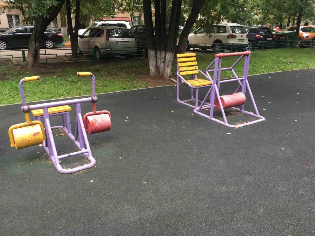 Barras Paralelas en Calisthenics Park at проспект Вернадского (дублёр), Москва – foto 2 de 3