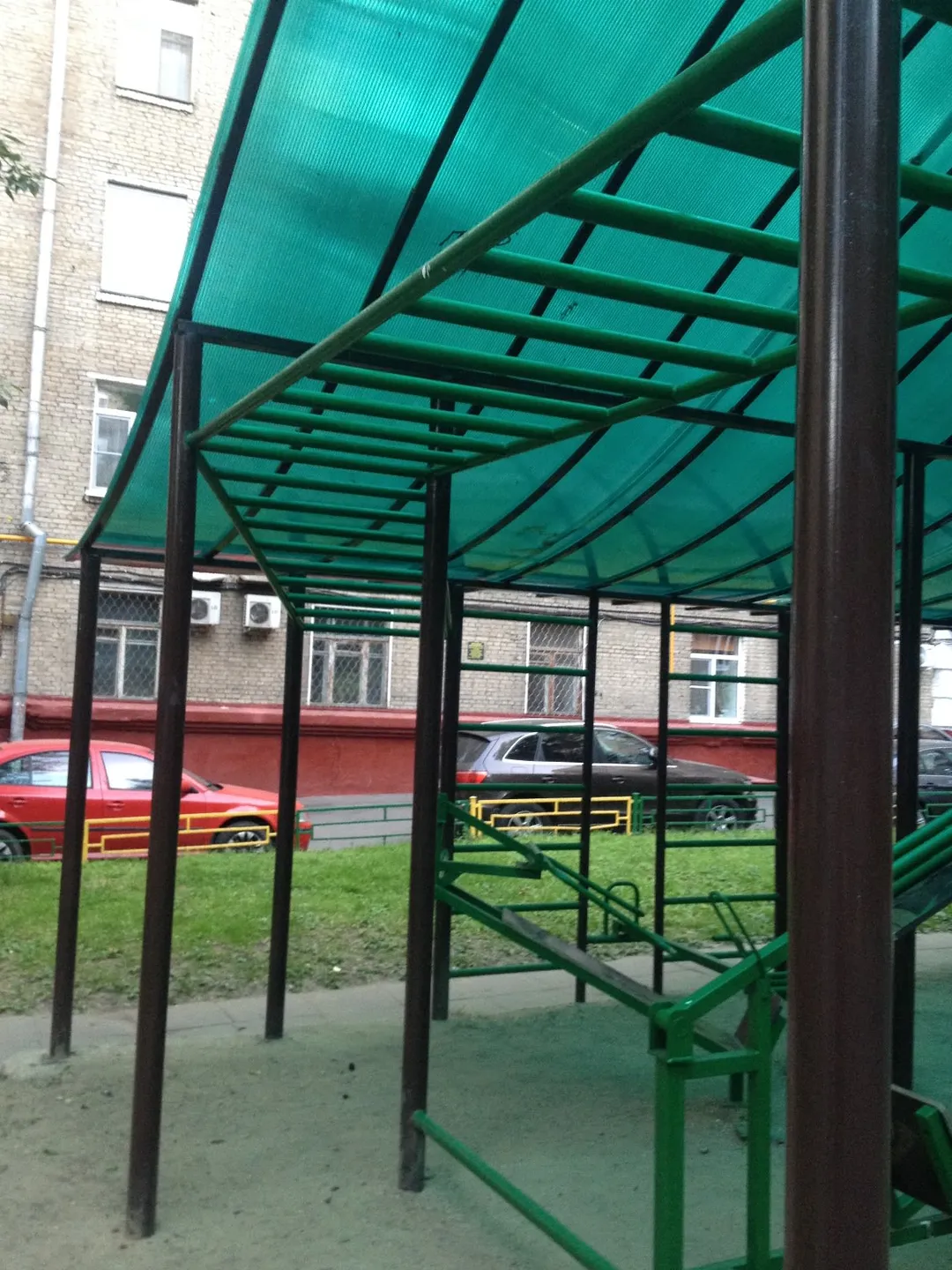 Wall Bars at Calisthenics Park at Профсоюзная улица, Москва #wp2747 – photo 10 of 11