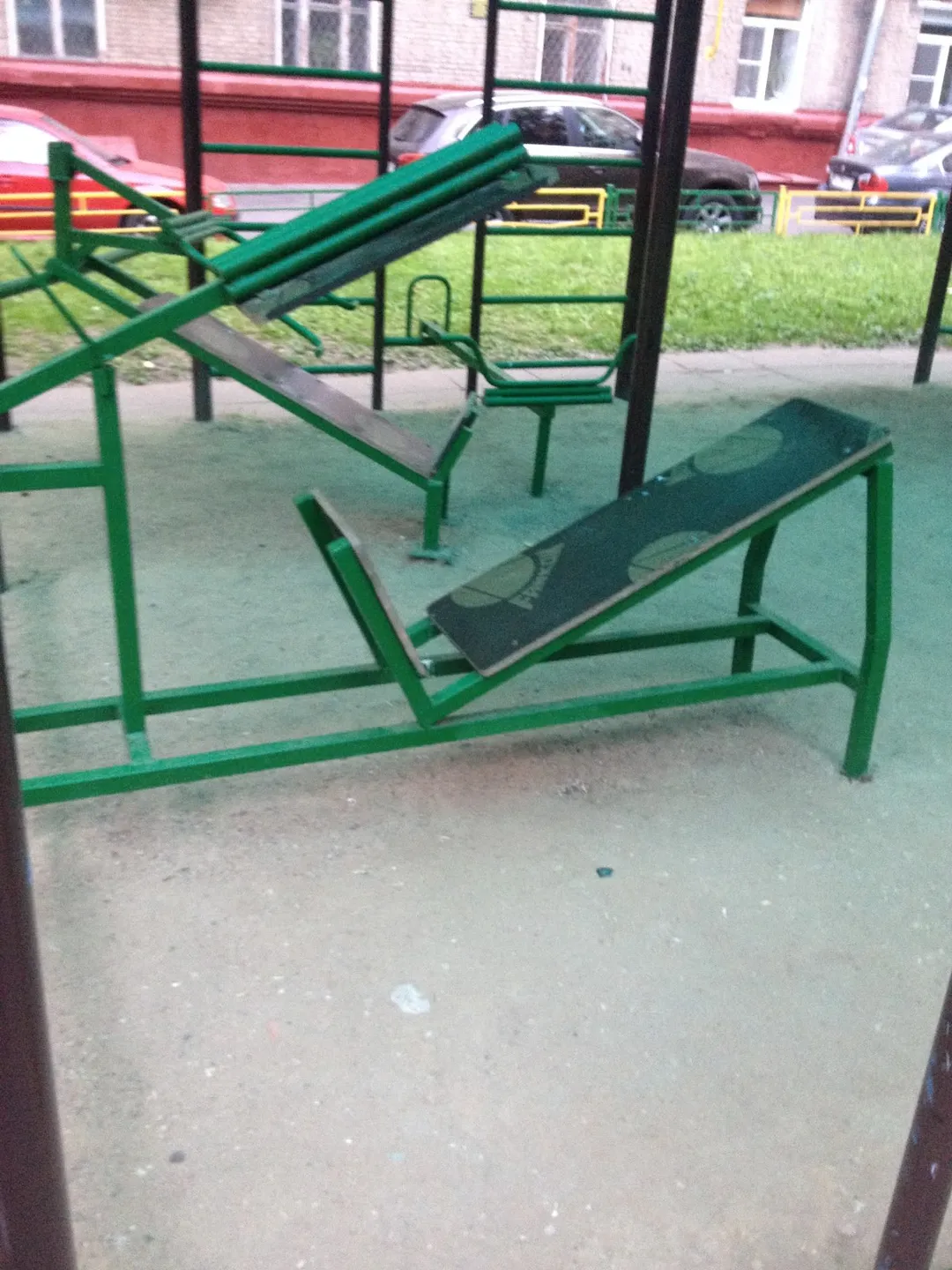 Abs Bench at Calisthenics Park at Профсоюзная улица, Москва #wp2747 – photo 11 of 11