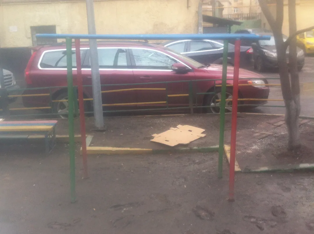 Barres parallèles à Calisthenics Park at проспект Мира, Москва #wp2748 – photo 2 sur 2