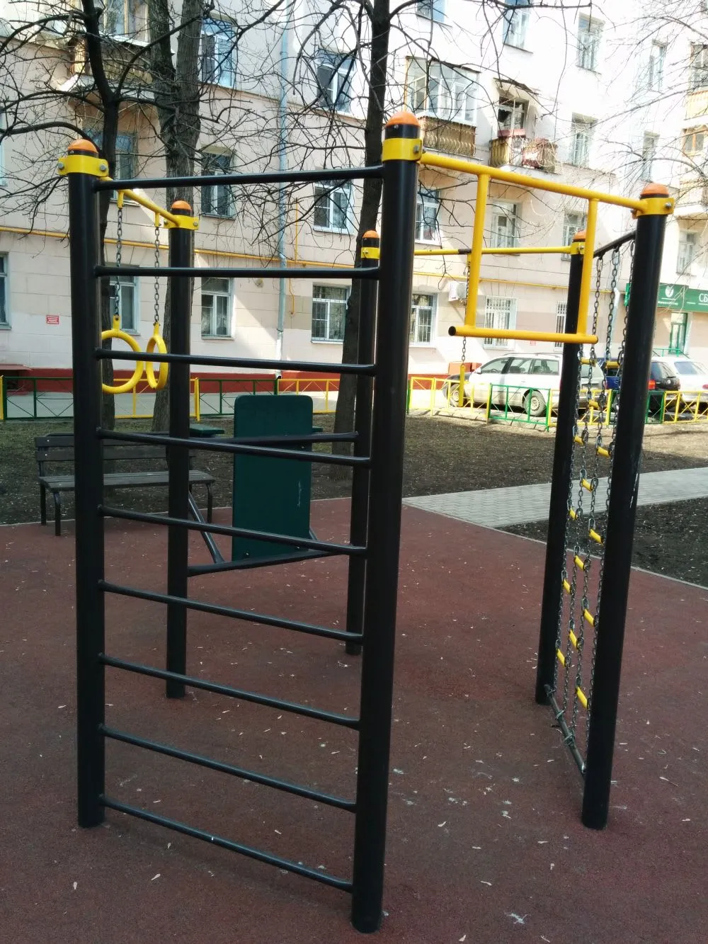 Wall Bars at Calisthenics Park at Октябрьская улица, Москва – photo 5 of 6