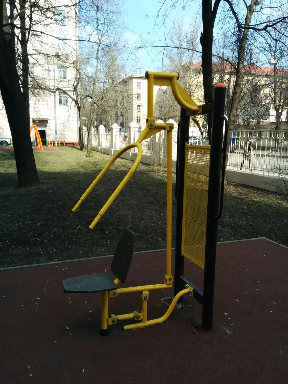 Cross Country Skier at Calisthenics Park at Октябрьская улица, Москва – photo 4 of 6