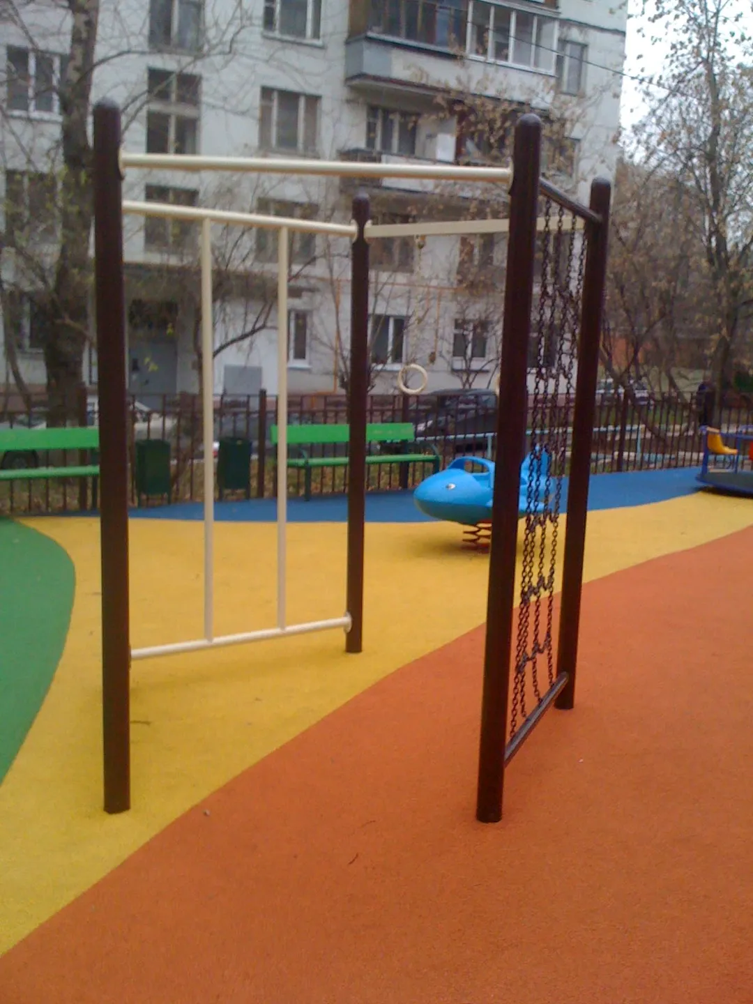Spalliera presso Calisthenics Park at улица Новая Дорога, Москва – foto 4 di 6