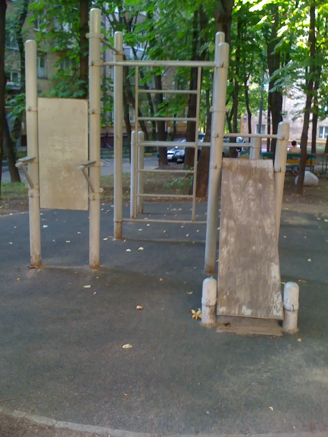 Spalier la Calisthenics Park at улица Семёновский Вал, Москва – fotografia 3 din 4