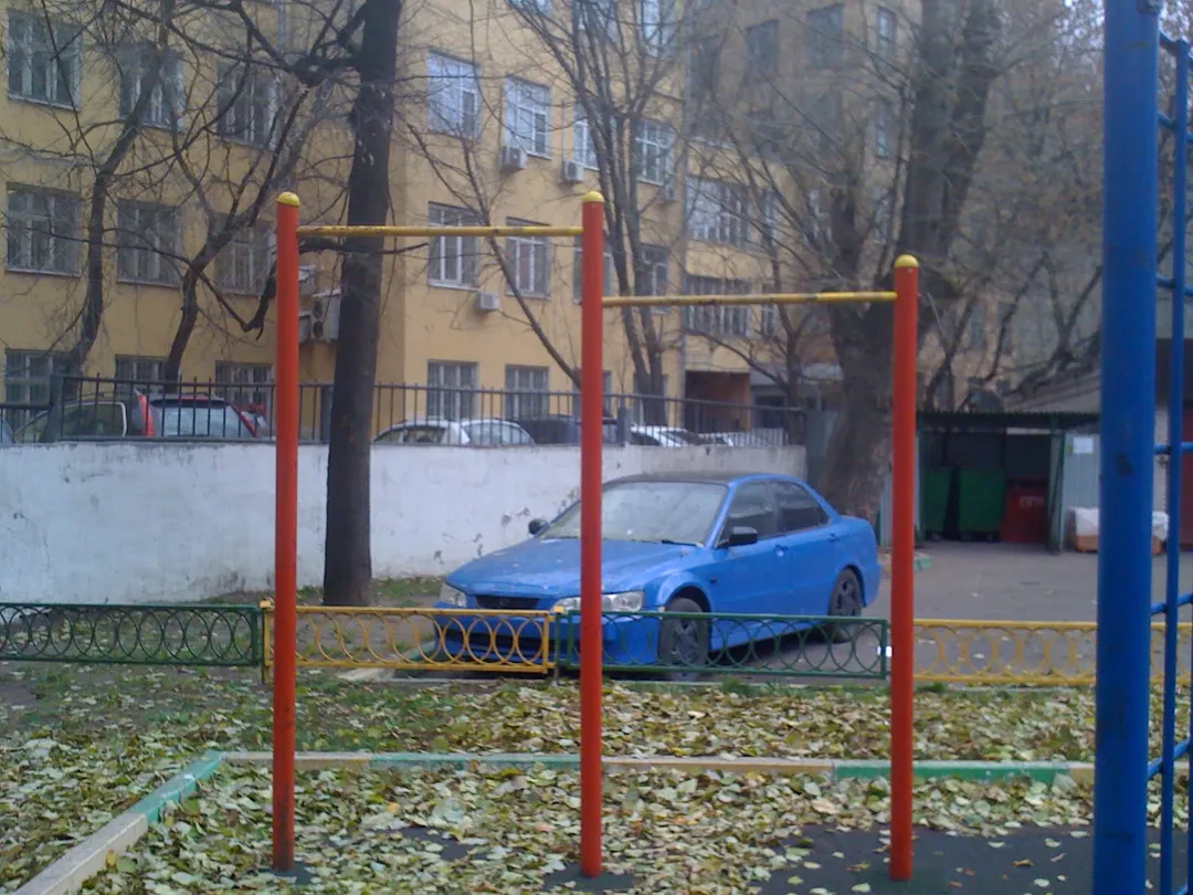 Gymnastic Rings at Calisthenics Park at Красноказарменная улица, Москва – photo 5 of 9