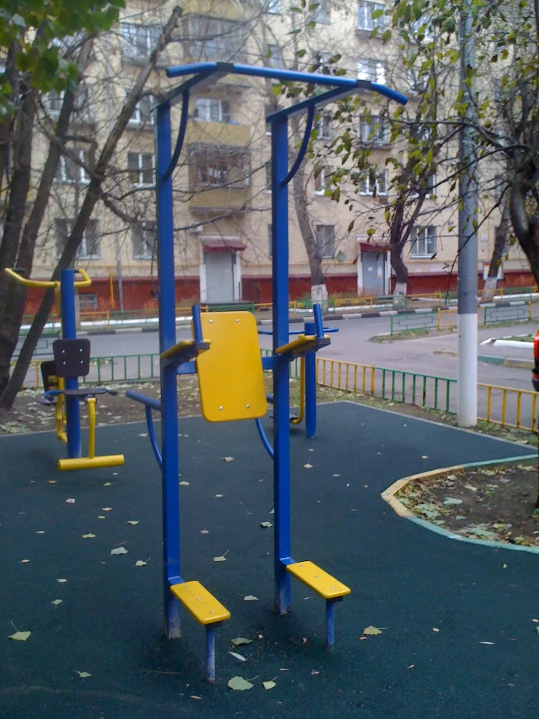 Sbarra per trazioni presso Calisthenics Park at Ухтомская улица, Москва #wp2766 – foto 1 di 2