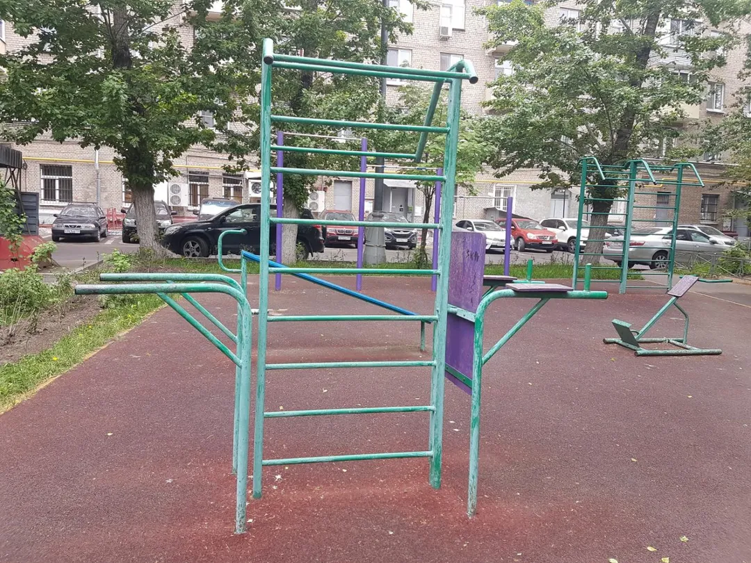 Bancă pentru abdomen la Calisthenics Park at улица Вавилова, Москва #wp2772 – fotografia 3 din 3