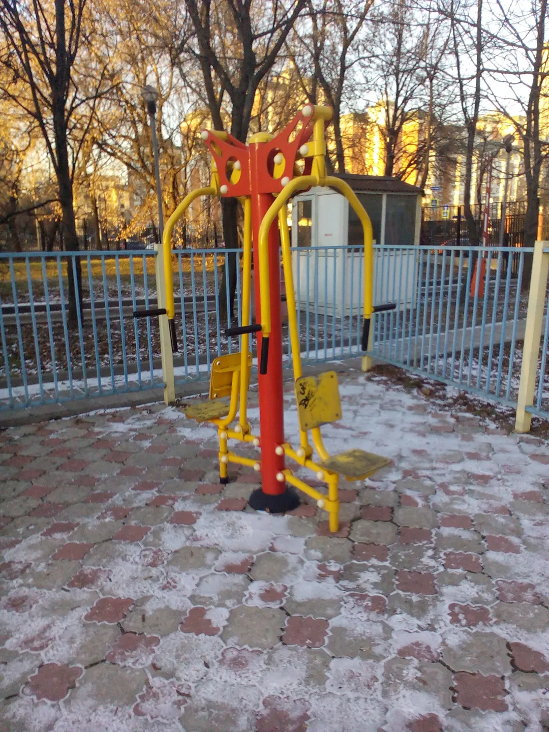 Monkey bar presso Calisthenics Park at улица Новая Дорога, Москва #wp2789 – foto 3 di 6